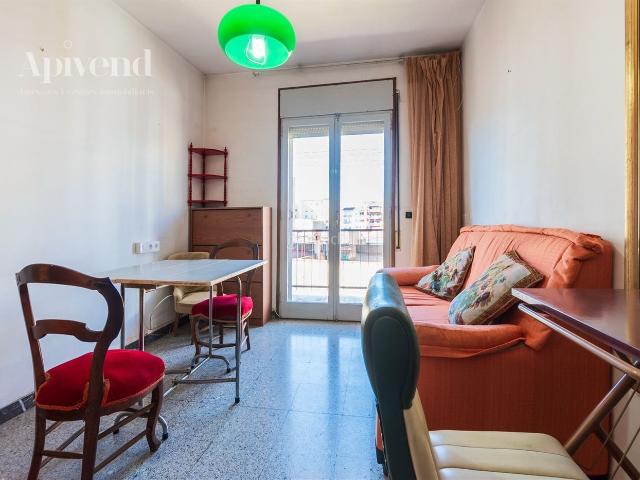 Piso en venta en Figueres, Creu de la Mà. Amplio piso en venta en Figueres Zona Creu de la Mà, ideal para familias. Pisos.