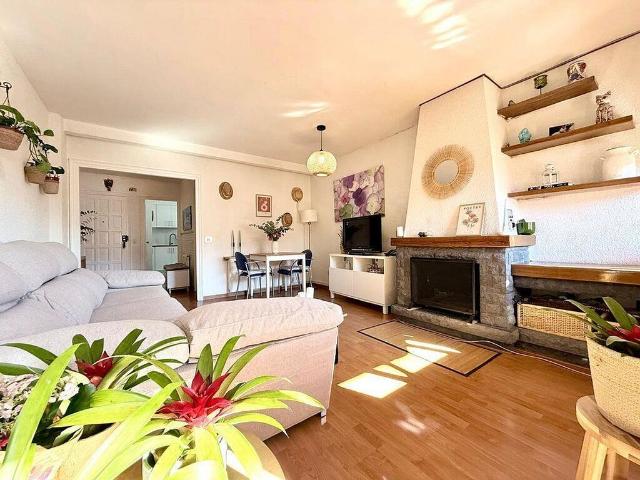 Piso en venta en Figueres, de 89 m² 4 habitaciones por 139.000