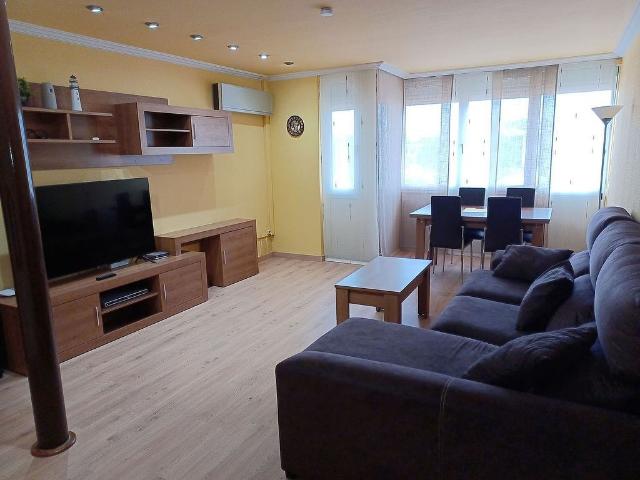 Piso en venta en Figueres, de 77 m² 3 habitaciones por 205.000