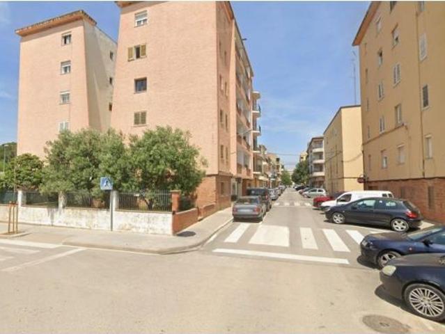 Piso en venta en Figueres Girona. Sin posesión No visitable