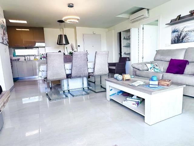 Piso en venta en Finestrat, Cala Finestrat. Bonito Piso en venta Cala de Finestrat. Pisos.