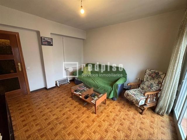 Piso en venta en Guadalajara, Alamín. Pisos.