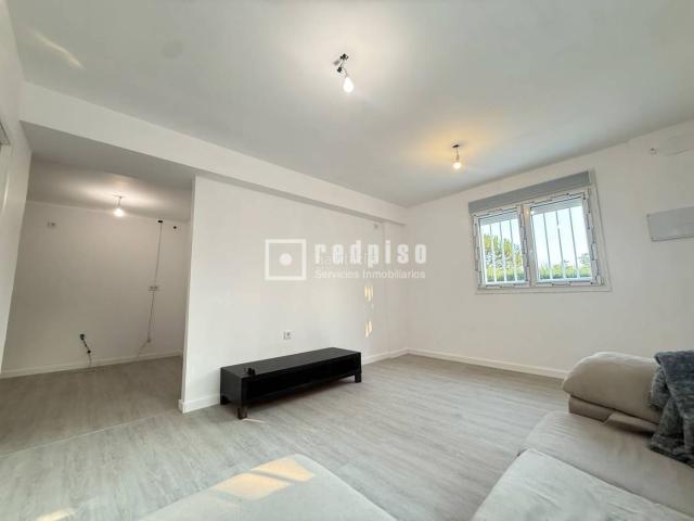 Piso en venta en Guadalajara, Los Valles Sanz Vazquez El Fuerte. Espectacular Local adaptado a vivienda!. Pisos.