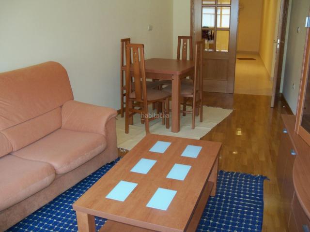 Piso en venta en Guarda A. La Guardia piso con dos plazas de garaje y dos trasteros. Pisos Guarda.