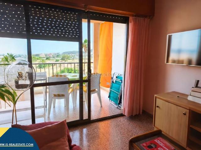 Piso en venta en Guardamar del Segura, Las Viñas. Apartamento con piscina comunitaria, en la provincia de Alicante, en la localidad de Guardamar del Segura. 2 habitaciones 60 m². Pisos Guardamar del.