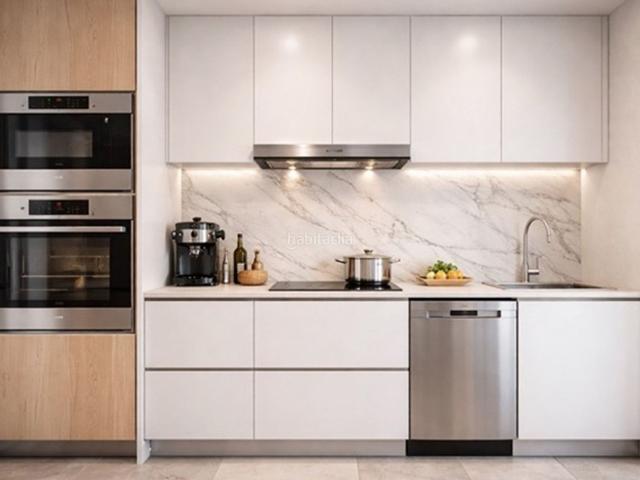 Piso en venta en Guardamar del Segura, Pueblo. Apartamento de 3 dormitorios y 2 baños con piscina y terraza en Guardamar del Segura. Pisos Guardamar del.