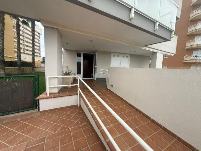 Piso en venta en Guardamar del Segura, Puerto Deportivo. ESPECTACULAR VIVIENDA EN GUARDAMAR DEL SEGURA CON VISTAS AL MAR, TERRAZA ACRISTALADA Y PISCINA COMUNITARIA. Pisos Guardamar del.