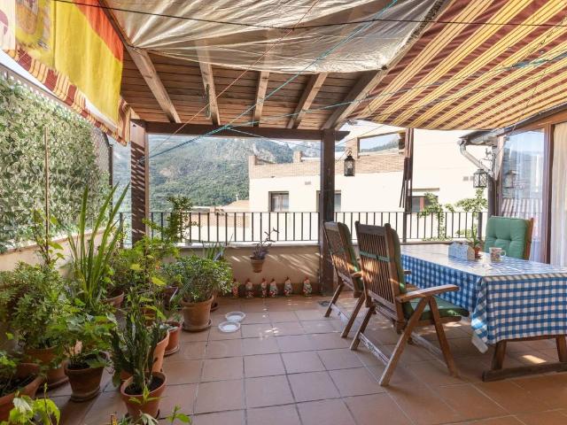 Piso en Venta en Güéjar Sierra