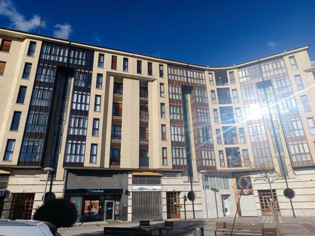 Piso en venta en Güeñes. Venta piso en Sodupe con ascensor, parcela de garaje y trastero. Pisos.