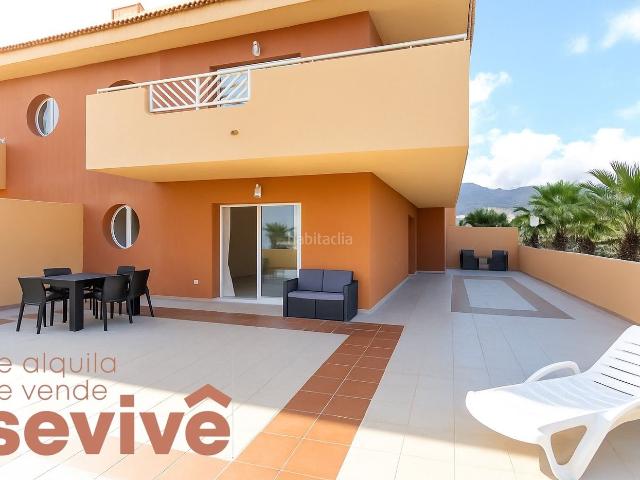 Piso en venta en Güímar, Puertito de Güímar. Bajo en El Puertito de Güímar Terraza de 120 m piscina, a pie de playa 400.000. Pisos.
