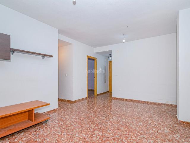 Piso en venta en Gabias Las, Aljomahima Ermita. PISO 2 DORMITORIOS CON PLAZA DE GARAJE Y TRASTERO. Pisos Gabias.