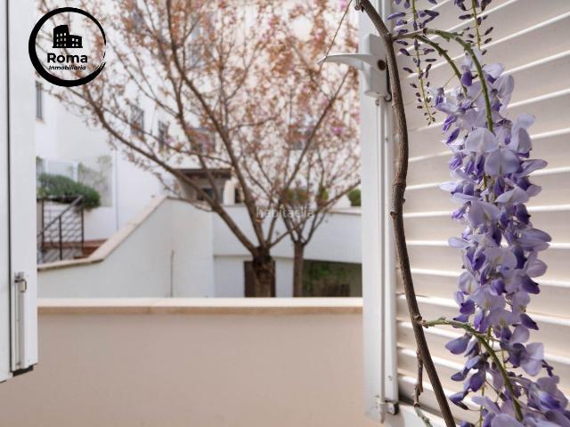 Piso en venta en Gabias Las, Residencial Triana Barrio Alto. PRECIOSO PISO CON DOS DORMITORIOS, GARAJE Y TRASTERO JUNTO A PARADA DE METRO. Pisos Gabias.