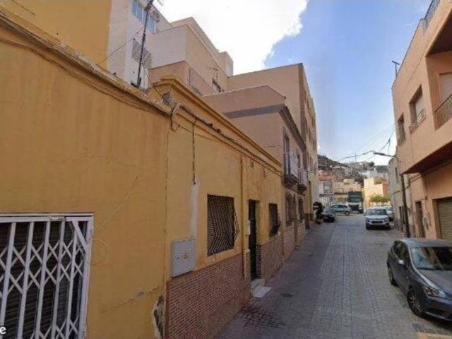 Piso en Venta en Gádor