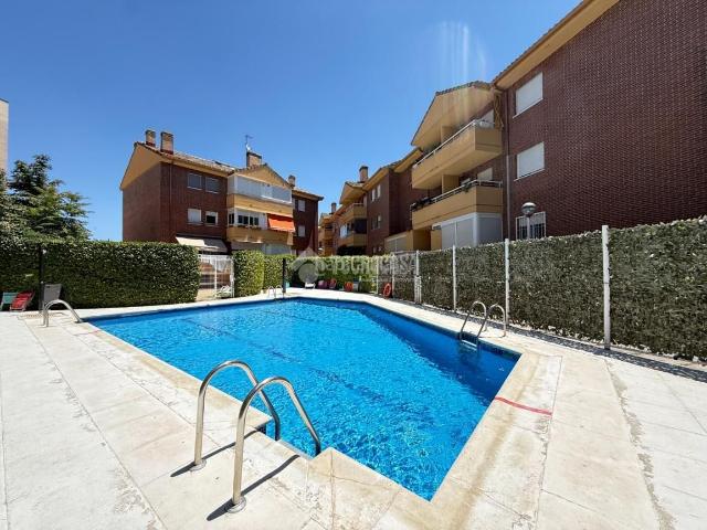 Piso en venta en Galapagar, Casa Amarilla. Piso en venta en Galapagar. Pisos.