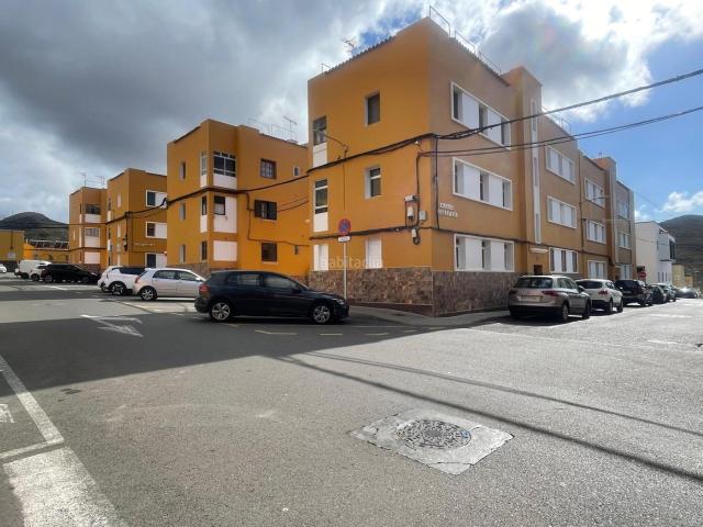 Piso en venta en Gáldar, Barrial San Isidro Marmolejos. Pisos.