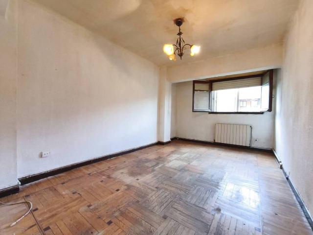 Piso en Venta en Gamonal San Bruno G9