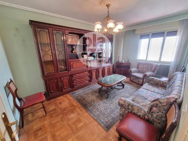 Piso en Venta en Gamonal San Bruno G9