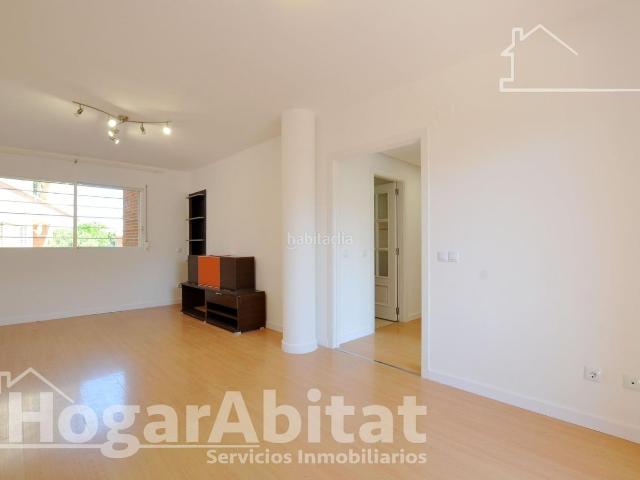 Piso en venta en Gandia, Urbanizaciones. BAJO ESPECTACULAR! AMPLIO, LUMINOSO Y EXTERIOR CON BALCÓN. Pisos.