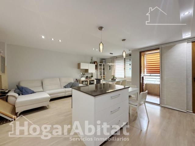 Piso en venta en Gandia, Germaníes Juzgados. PRECIOSO REFORMADO CON BALCÓN Y ASCENSOR. Pisos.