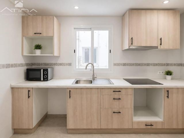 Piso en venta en Gandia, Plaza Elíptica República Argentina. Piso reformado en venta en Gandía zona Corea con 3 habitaciones, ascensor y cerca del centro. Pisos.