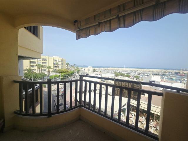 Piso en venta en Garrucha, Puerto de Garrucha. Piso en venta en primera línea del Puerto Deportivo de Garrucha. Pisos.