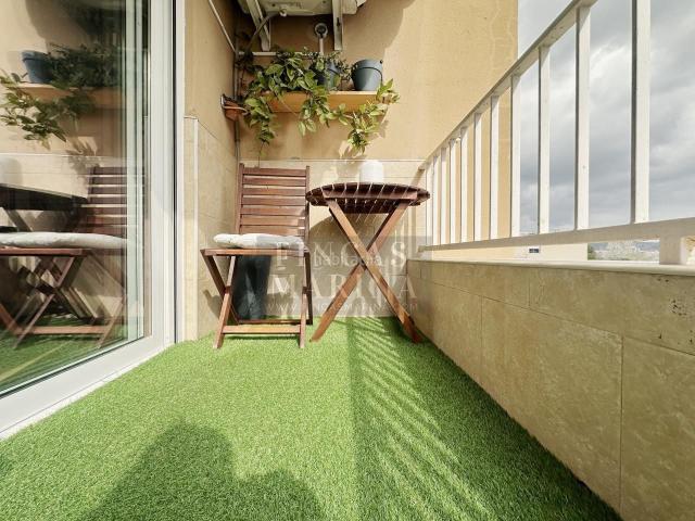 Piso en venta en Gavà, Can Tintorer Can Tries. Exclusiva vivienda de 4 dormitorios en Plaza Catalunya. Pisos.