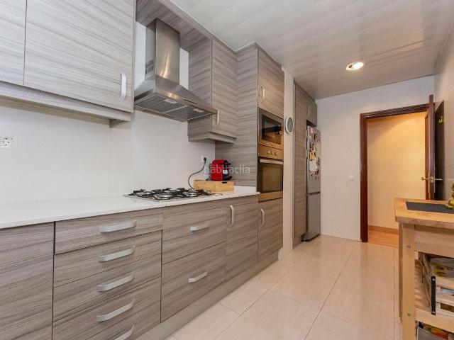 Piso en venta en Gavà, Centre Estació. Piso espectacular en Gavá centro. Pisos.