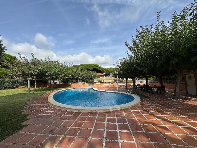 Piso en venta en Gavà, de 35 m² 1 habitación por 340.000