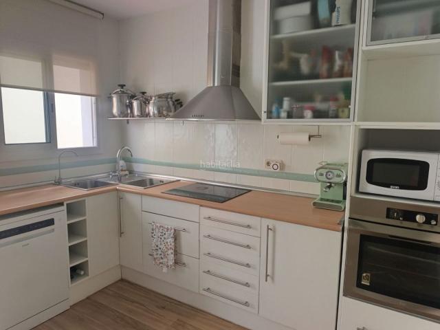 Piso en venta en Gelida. Un hogar reformado, luminoso y con entrada independiente, donde la tranquilidad y las vistas forman parte del día a día. Pisos.