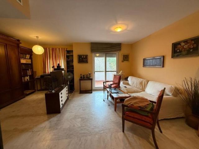 Piso en venta en Gelves, Andalucia