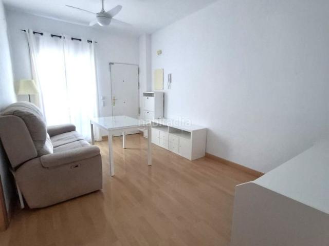 Piso en venta en Gelves. OPORTUNIDAD! Piso Moderno y Equipado a 10 min de Sevilla GelvesBuscas un hogar listo para entrar a vivir o una inversión con renta. Pisos.