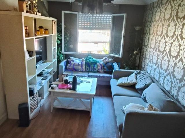 Piso en venta en Getxo, Centro Puerto Viejo. Inmobiliaria Getxo XXI vende, luminoso piso de 80 m² en pleno centro de Algorta con dos camarotes. Se trata de un último piso. Pisos.