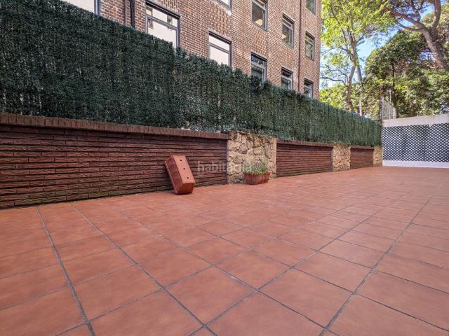 Piso en venta en Getxo, Las Arenas. Bajo con terraza en Zugazarte. Pisos.