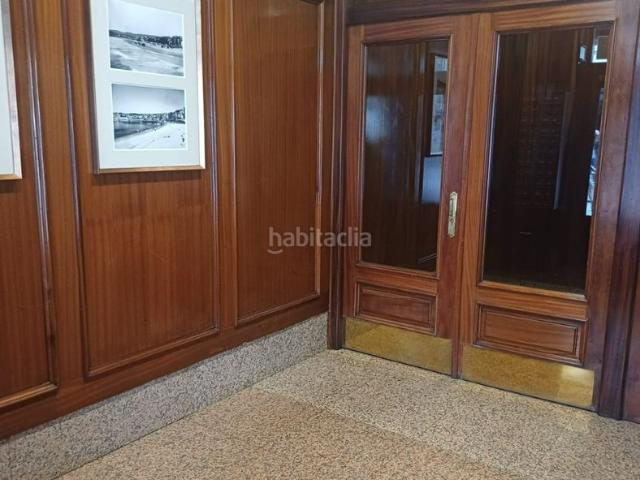 Piso en venta en Getxo, Las Arenas. Piso Céntrico con Garaje Directo. Pisos.