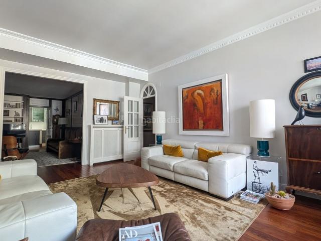 Piso en venta en Getxo, Las Arenas. Piso para entrar a vivir en el centro. Pisos.
