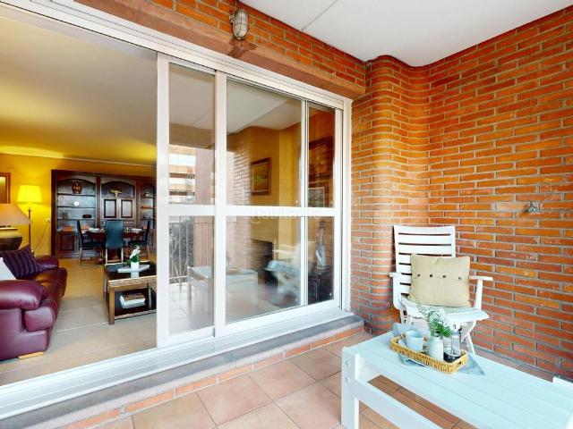 Piso en venta en Getxo, Las Arenas. Vivienda reformada en el Antiguo Golf. Pisos.