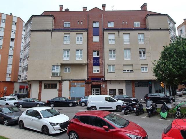 Piso en venta en Gijón, Ceares. Vivienda duplex reformada en venta. Pisos.