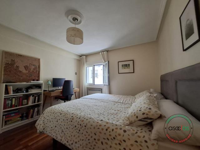 Piso en venta en Gijón, Centro. VENTA PISO MANUEL LLANEZA. Pisos.