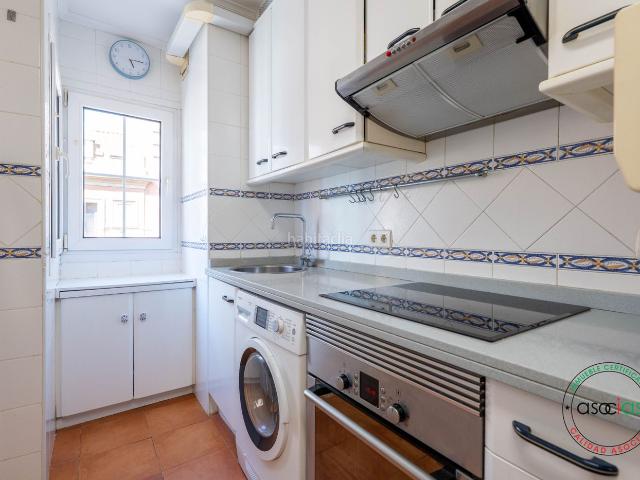 Piso en venta en Gijón, Centro. BONITO PISO DE 2 HABITACIONES EN VENTA JUNTO A LA ESCALERA 8 DE LA PLAYA SAN LORENZO Y VISTAS AL MAR. Pisos.