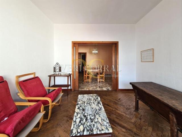 Piso en venta en Gijón, Centro. Exclusiva Piso para reformar en La Arena. Pisos.