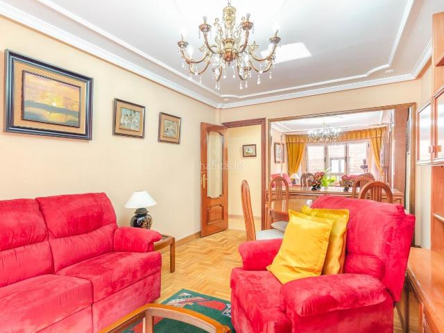 Piso en venta en Gijón, El Natahoyo. AMPLIO Y LUMINOSO PISO PLAYA DE PONIENTE 4 HABITACIONES CON 2 BAÑOS. GRAN OPORTUNIDAD. Pisos.