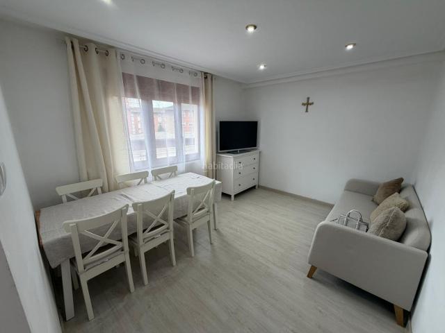 Piso en venta en Gijón, El Natahoyo. Vivienda recién entrada en una de las mejores zonas de Gijón, a un paso de playa Arbeyal y a 15minutos caminando al centro. Pisos.