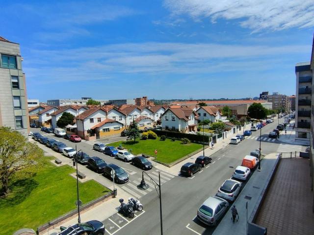 Piso en venta en Gijón, El Coto. Pisos.