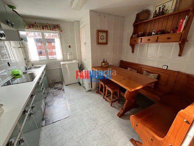 Piso en venta en Gijón, El Polígono. Piso en venta en Laviada, 3 dormitorios. Pisos.
