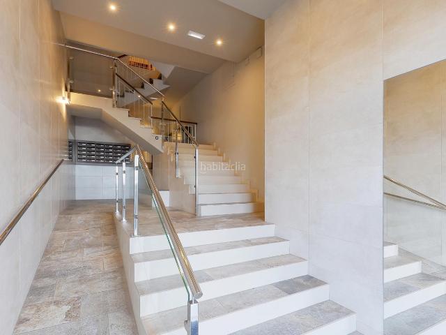 Piso en venta en Gijón, La Arena. Atención inversionistas, apartamento al lado de la PLAYA de San Lorenzo, luminoso y en buen estado de conservación! Este inmueble. Pisos.