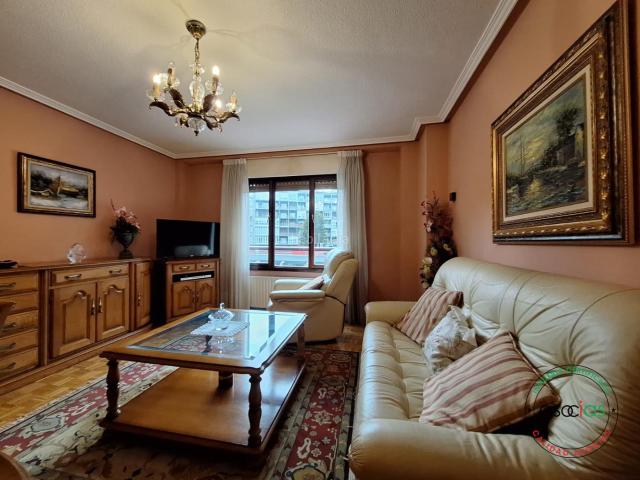 Piso en venta en Gijón, La Arena. PISO EN VENTA CON PLAZA DE GARAJE. Pisos.