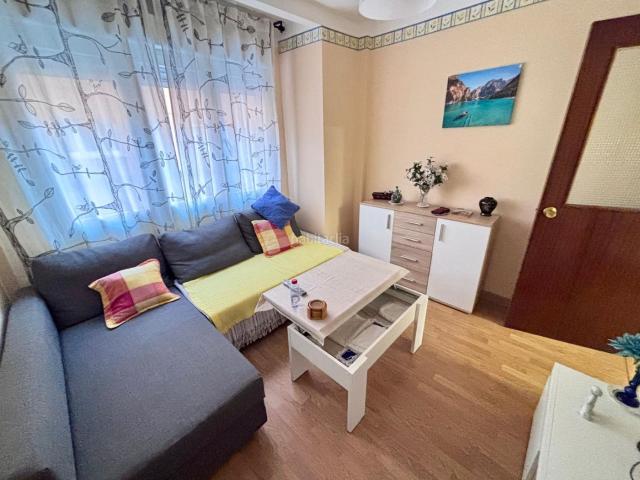 Piso en venta en Gijón, La Calzada. A UN PASO DE PARQUE DEL LAUREDAL!. Pisos.