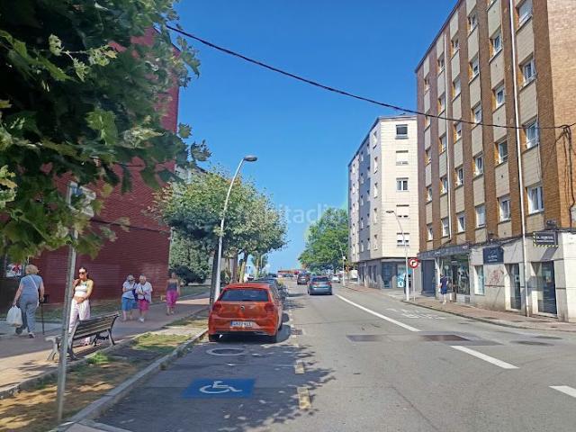 Piso en venta en Gijón, La Calzada. Piso en venta en La Calzada Brasil, 3 dormitorios. Pisos.