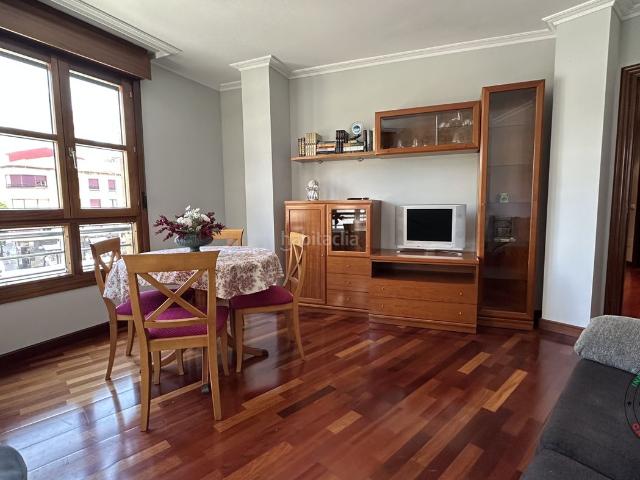 Piso en venta en Gijón, La Calzada. Piso seminuevo con ascensor lado playa del Arbeyal. Pisos.