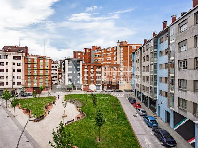 Piso en venta en Gijón, La Calzada. Pisos.